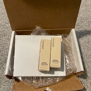 Persona bronzer sticks